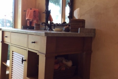 Example of a bathroom design in San Francisco