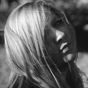 Erin Poppy's photo