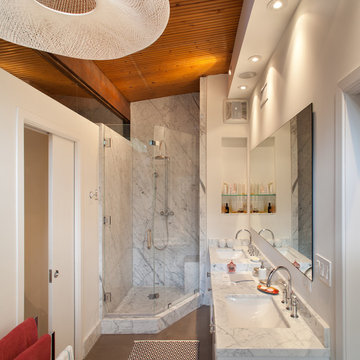 Chrysanthemum Lane Bathroom