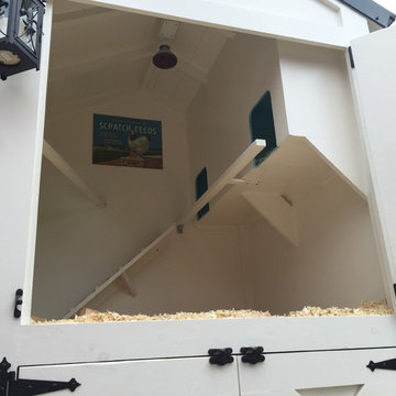 Delux Chicken Coop
