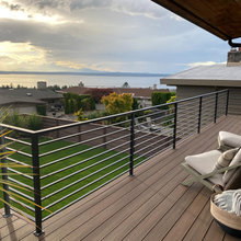 Exterior railing