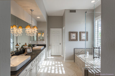 Bathroom - traditional bathroom idea in Phoenix