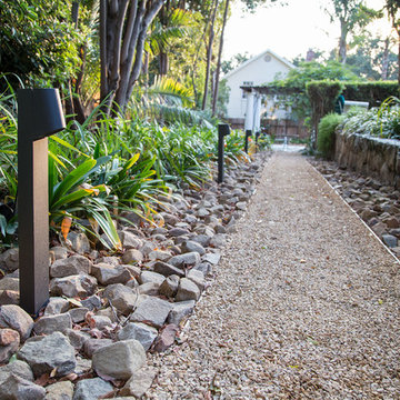 Santa Barbara Mission Residence - Gravel Pathway