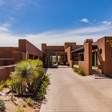 North Scottsdale Contemporary | Entry Drive