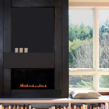 Farmhouse Fireplace - Sonoma