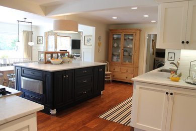 Example of an eclectic kitchen design in San Francisco
