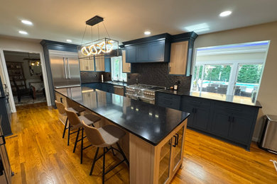 Kitchen photo in Columbus