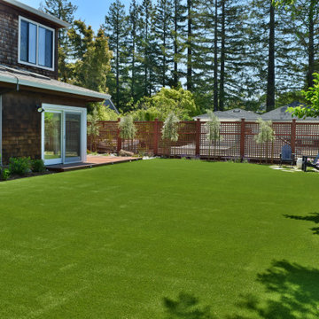 Spacious Garden with patio and lawn