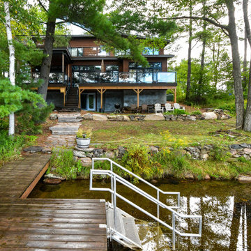 Contemporary Gravenhurst Getaway