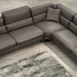 Twist Sectional by Gamma International, Italy - Sectional Sofas
