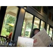 Pearlyn Law's photo