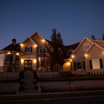 Slopped Front Yard With Retaining Wall