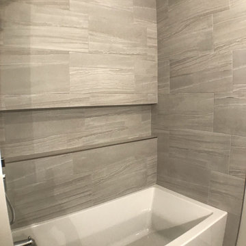 Lacombe Panorama Drive Show Home Kitchen/Bath