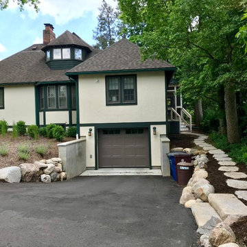 3 Season Screened Porch Addition / Ann Arbor: Highland Road