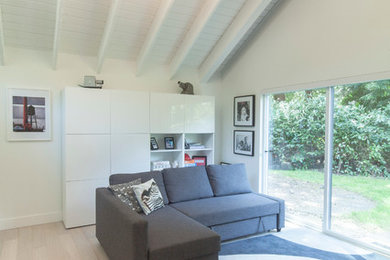 Trendy home design photo in Vancouver