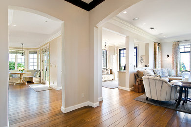 Example of a classic family room design in San Francisco