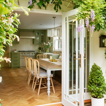 Traditional Kitchen Design SW17