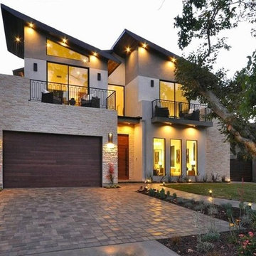 Contemporary Sherman Oaks Home