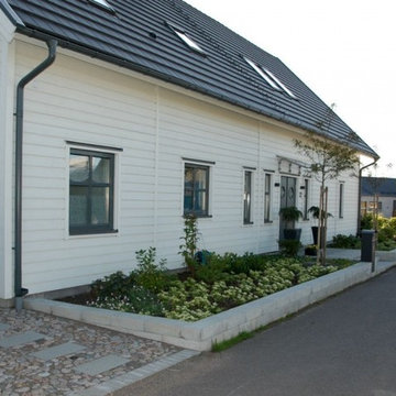 Stor, nybyggd villa