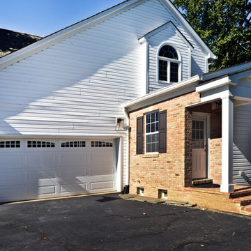Beautiful Side Addition to Oak Hill Home