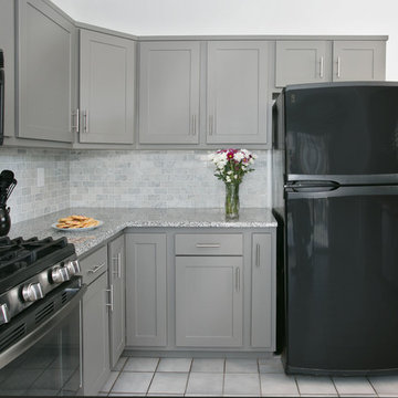 Shaker Style in Suede Gray Kitchen