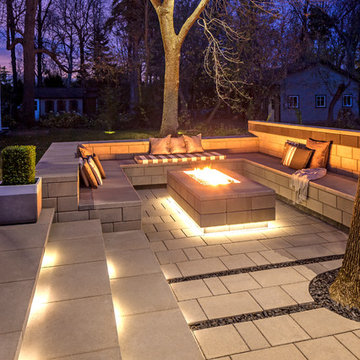 Contemporary Style Patio