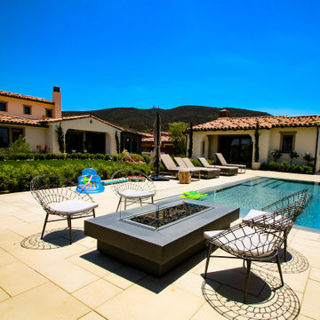 Outdoor Entertainment and Massive Pool