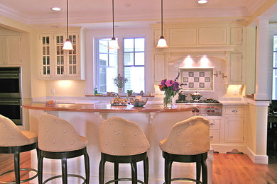 Elegant kitchen photo in Boston
