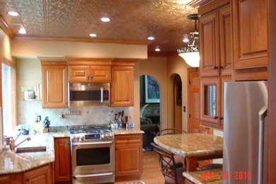 Inspiration for a kitchen remodel in Milwaukee