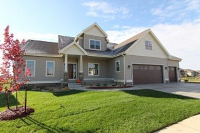 Transitional home design photo in Other