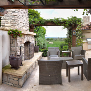 Intimate Courtyard for Entertaining