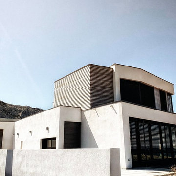 Construction d'une ville en bord de mer
