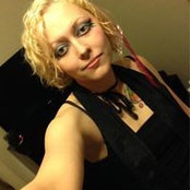 Amber Hoer's photo