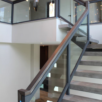 Steel Center Stringer with 4" Thick White Oak Treads & Tempered Glass