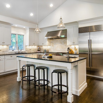 Black and White Kitchen