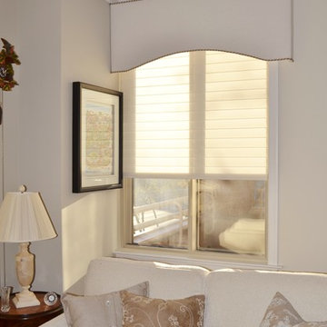 Living Room/Dining Room w/ White Cornices