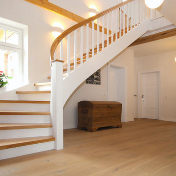 Spitzenduo - die Kombination aus Naturholz und Weiß liegt voll im Trend!