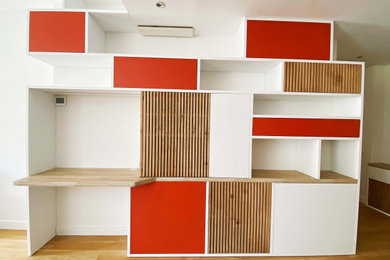 Inspiration pour un grand salon minimaliste avec une bibliothèque ou un coin lecture et aucun téléviseur.
