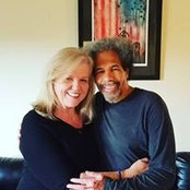 Deborah Allen's photo