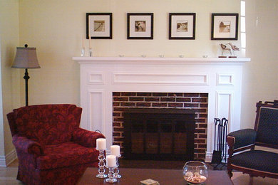 Elegant living room photo in Montreal