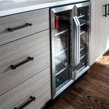 Greige Wine Bar with Calacatta Bali Quartz Countertop