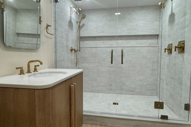Bathroom - contemporary bathroom idea in Wilmington