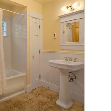 Bungalow Bath