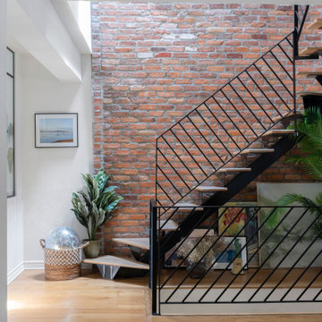 A Modern, Unique, and Welcoming Home Plateau in Montreal I French elegance