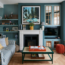 5 Ways to Style Your Living Room Alcoves Asymmetrically