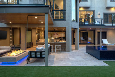 Home design - contemporary home design idea in Kansas City