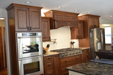 Kitchen - traditional kitchen idea in Other
