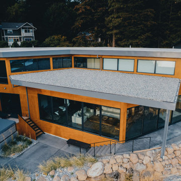 White Salmon Bluff Home