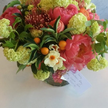 Slow Flowers May Inspiration: Floral Design with Seasonal Peonies