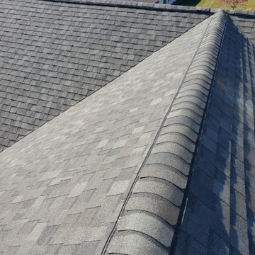 CertainTeed Landmark installed in Georgetown Gray on an office building!